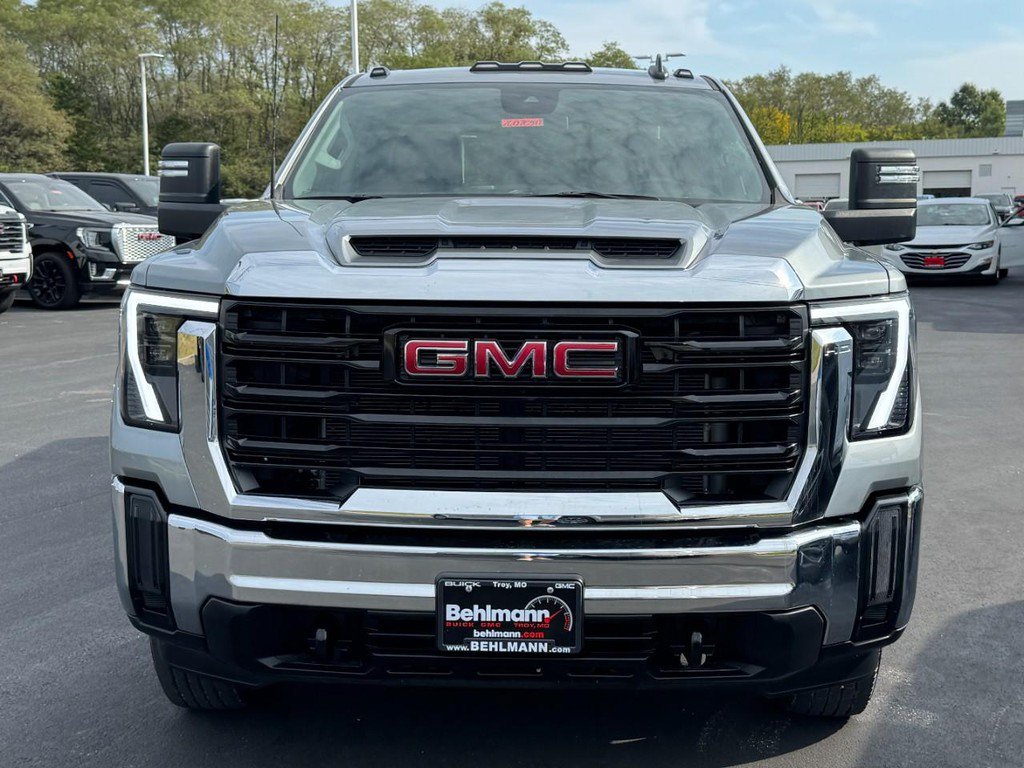 Used 2024 GMC Sierra 2500 Pro w/ Convenience Package AWD/4WD image 12