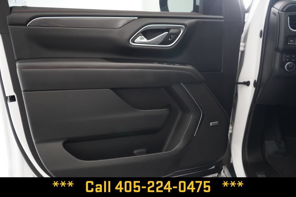 Used 2022 Chevrolet Suburban RST w/ Sport Performance Package AWD/4WD image 14