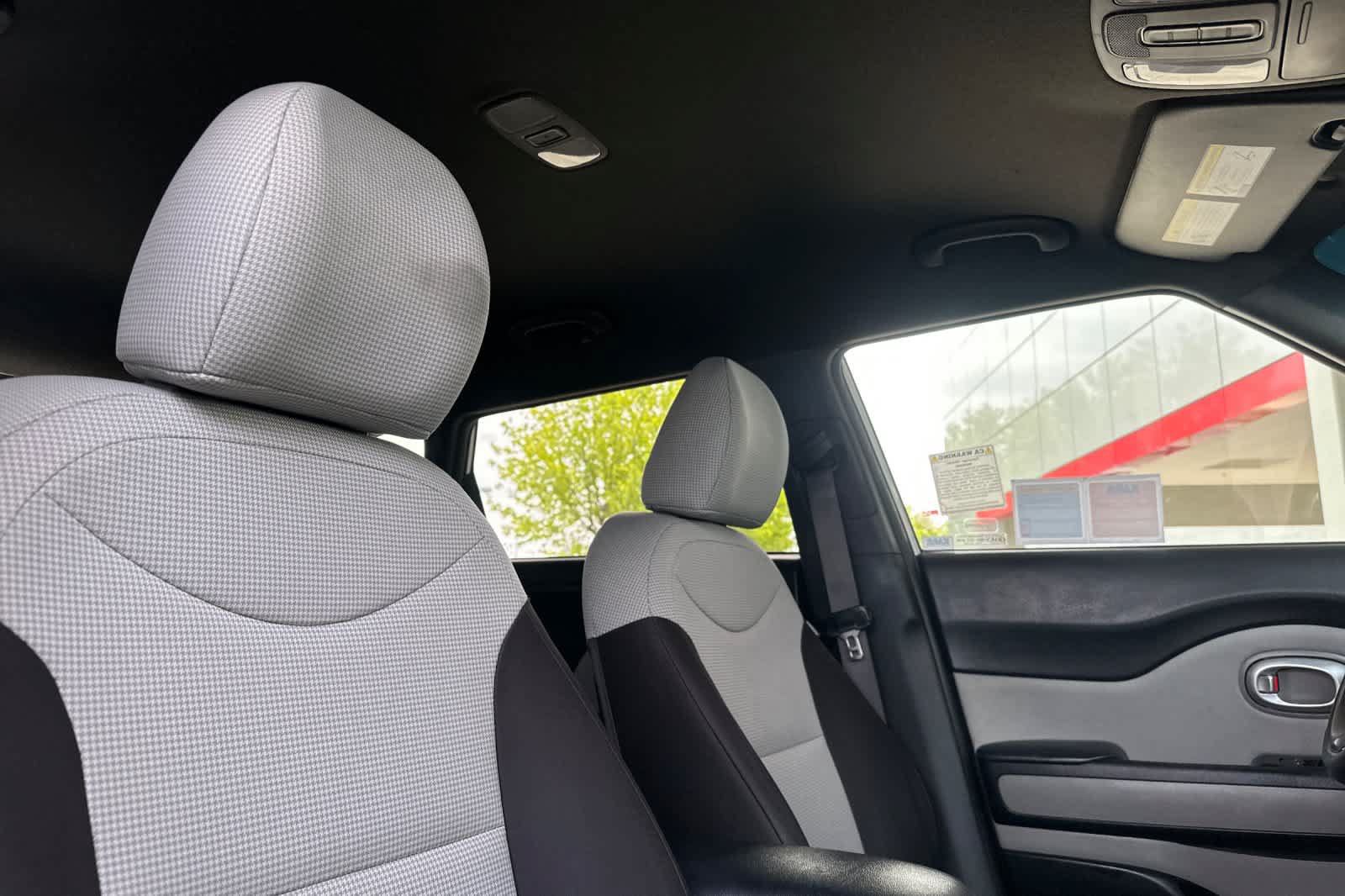 Used 2015 Kia Soul FWD image 17