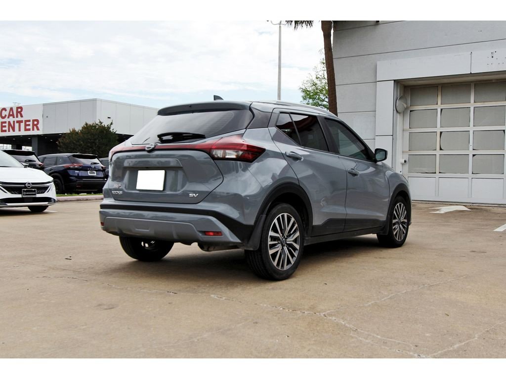 Used 2024 Nissan Kicks SV image 4