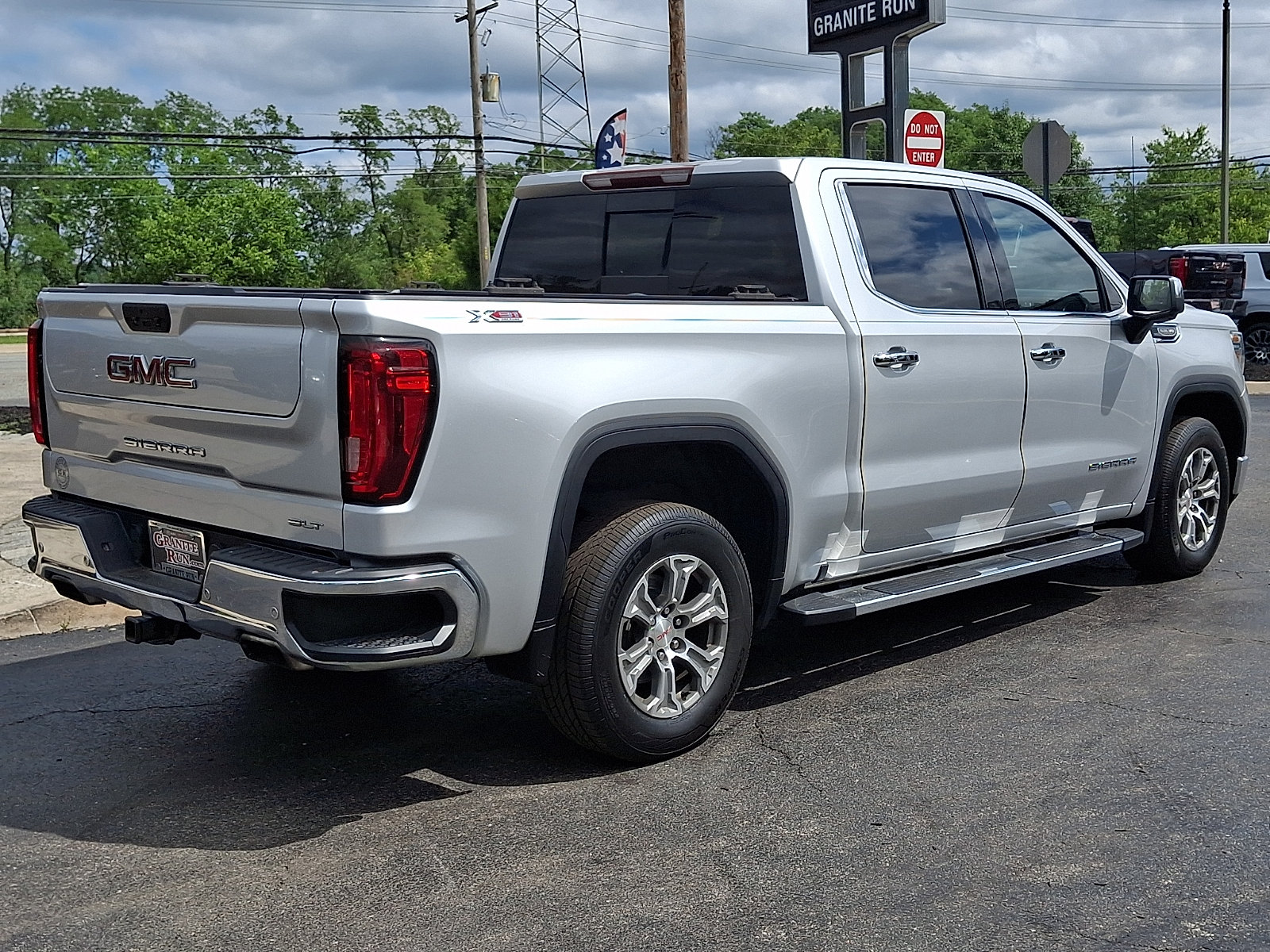 Used 2020 GMC Sierra 1500 SLT w/ SLT Convenience Package AWD/4WD image 6