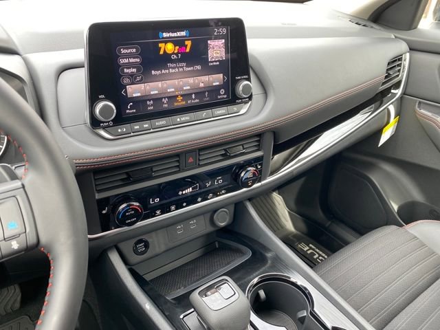 New 2026 Nissan Rogue SV image 18