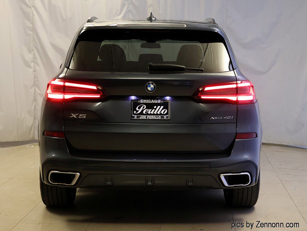 Used 2022 BMW X5 xDrive40i w/ M Sport Package AWD/4WD image 7