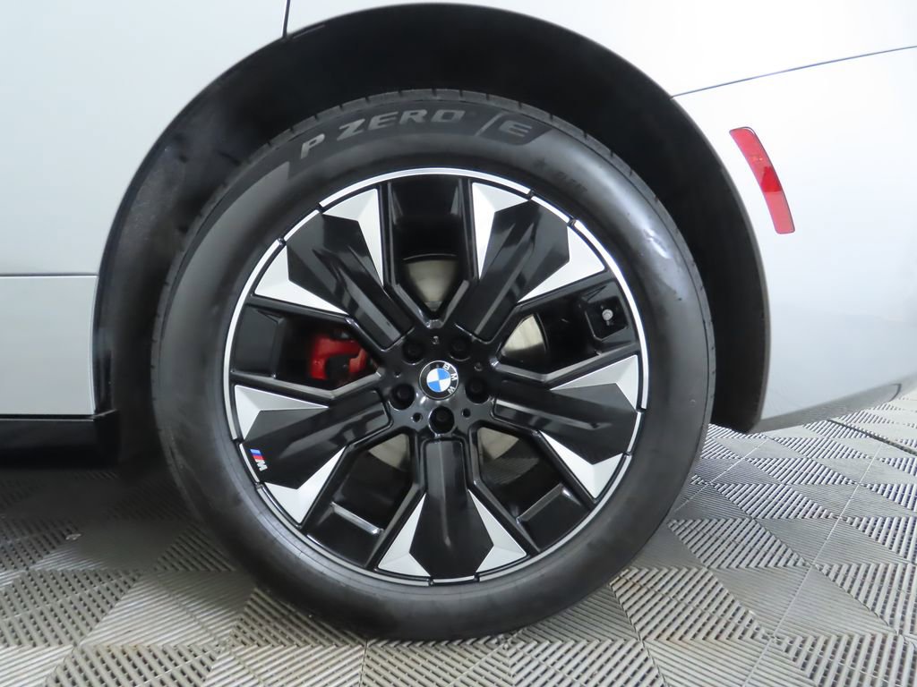 New 2026 BMW iX xDrive45 w/ M Sport Package image 31