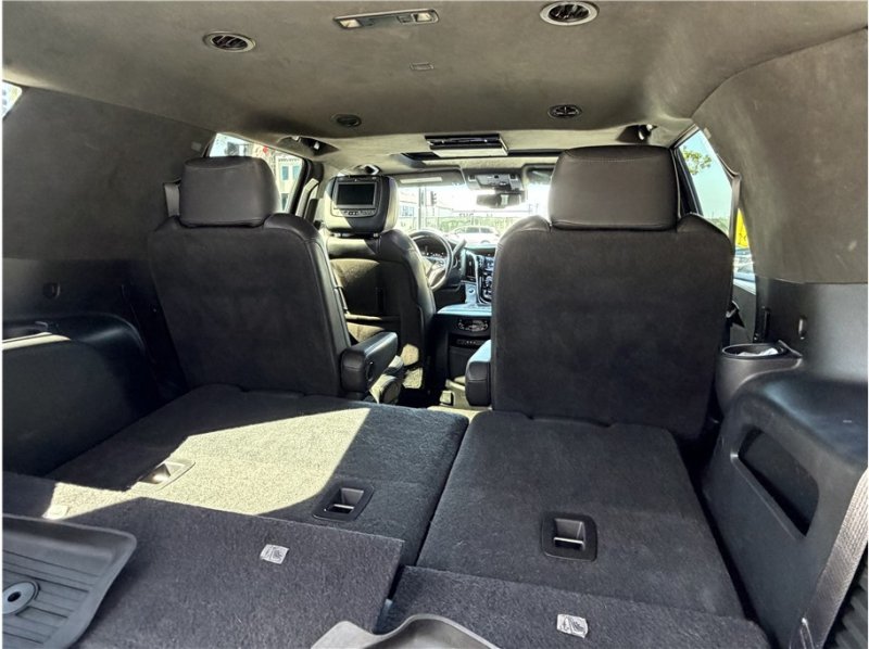 Used 2016 Cadillac Escalade Platinum AWD/4WD image 28