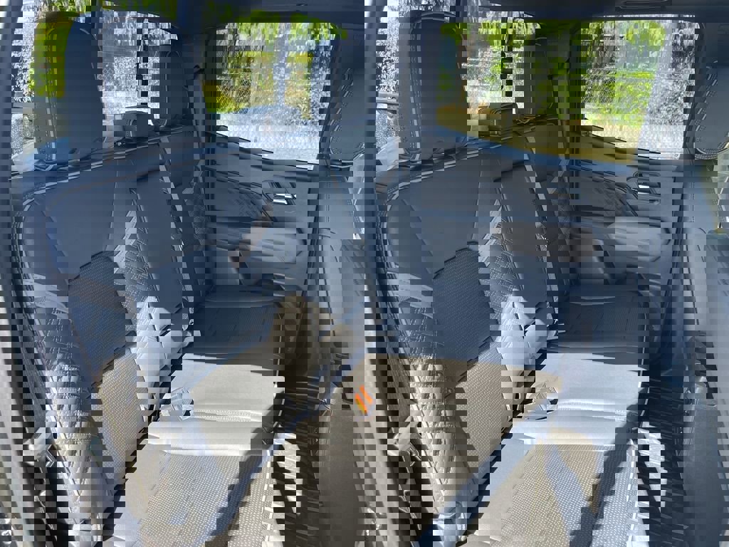 New 2025 GMC Canyon Denali w/ LPO, Denali Black Edition image 28