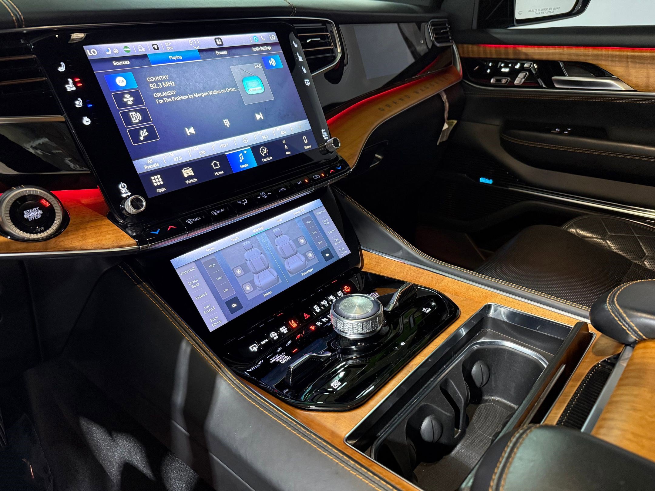 Used 2024 Jeep Grand Wagoneer Series III w/ HD Trailer Tow Package image 26