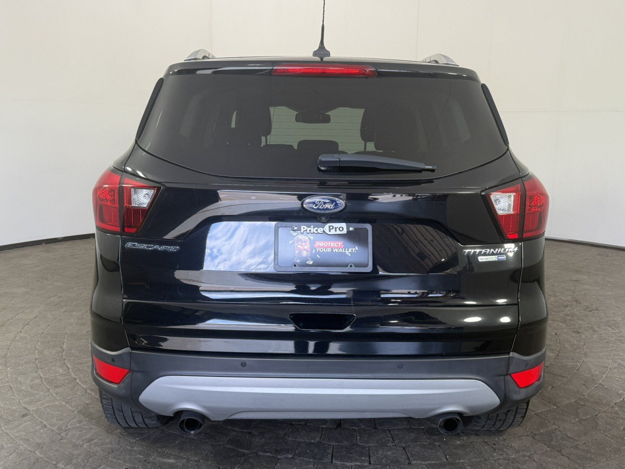 Used 2019 Ford Escape Titanium AWD/4WD image 6