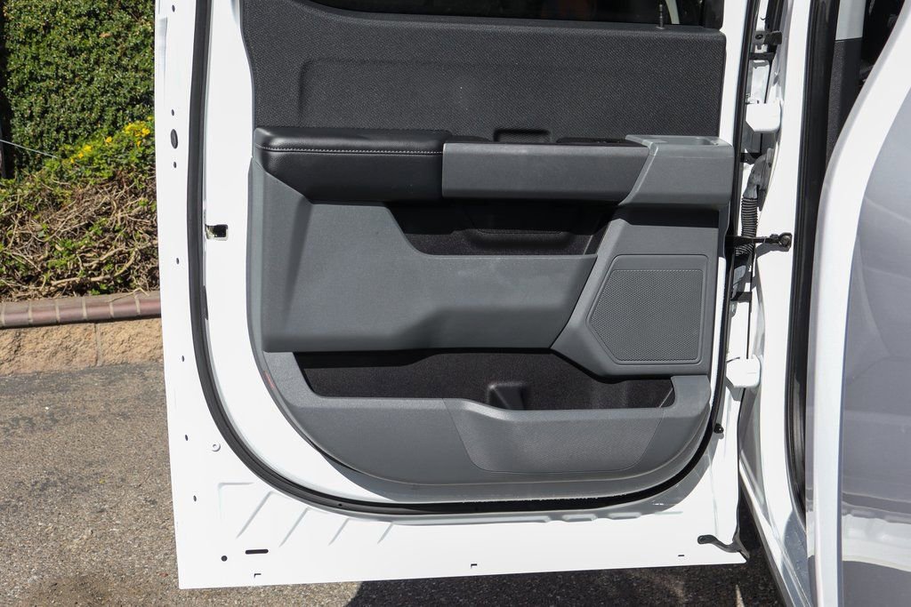 Used 2021 Ford F150 XLT image 40