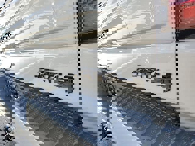 New 2026 GMC Sierra 1500 AT4 w/ Technology Package image 9