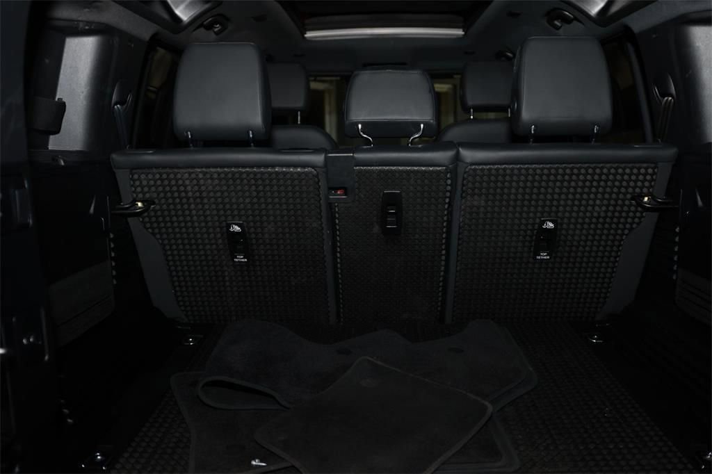Used 2023 Land Rover Defender 110 X-Dynamic SE image 23