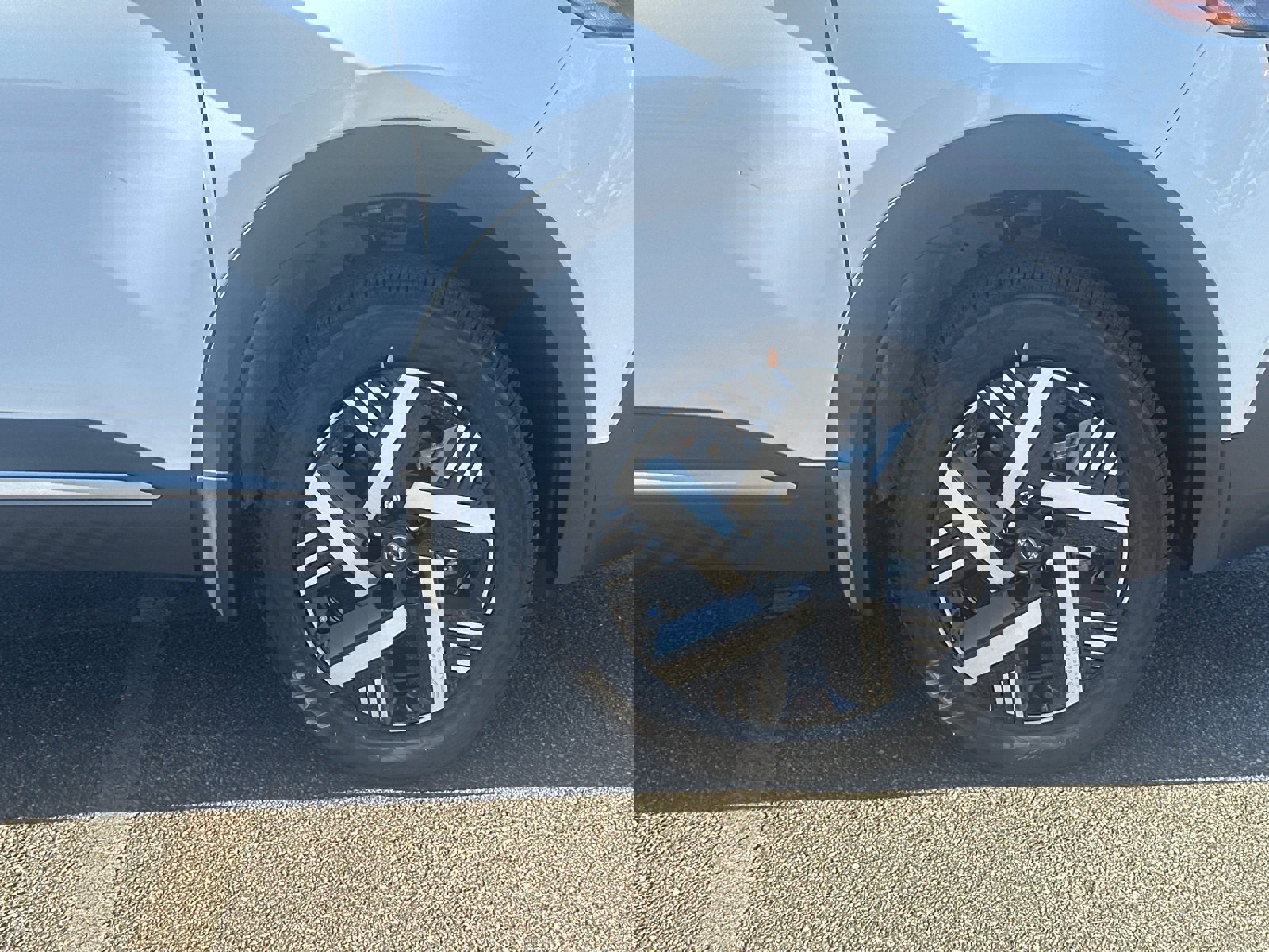 New 2026 Nissan Kicks SV image 12