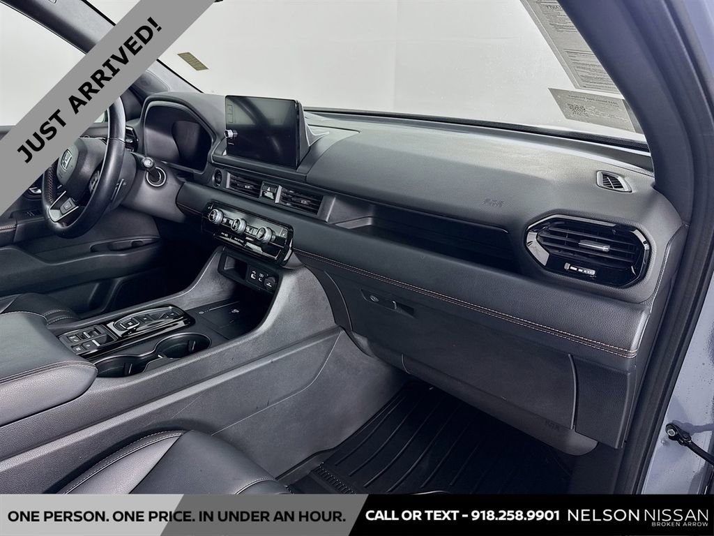 Used 2023 Honda Pilot TrailSport image 30