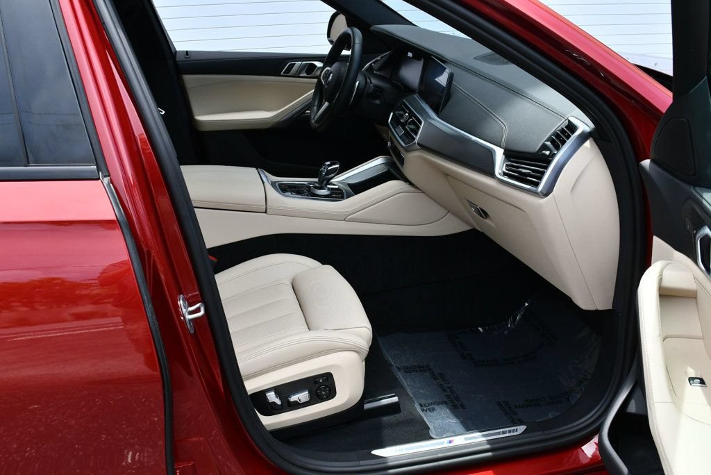 Used 2022 BMW X6 xDrive40i w/ Executive Package AWD/4WD image 46