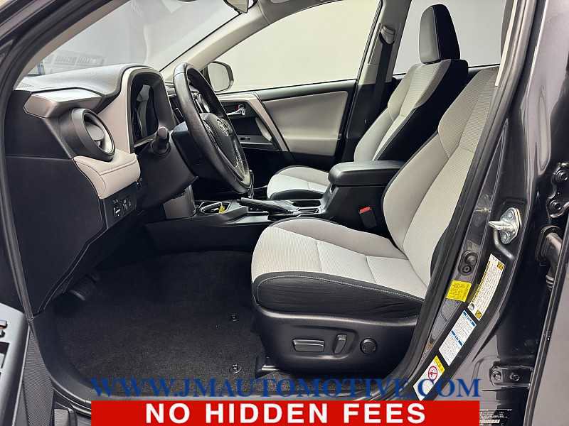 Used 2018 Toyota RAV4 XLE image 13