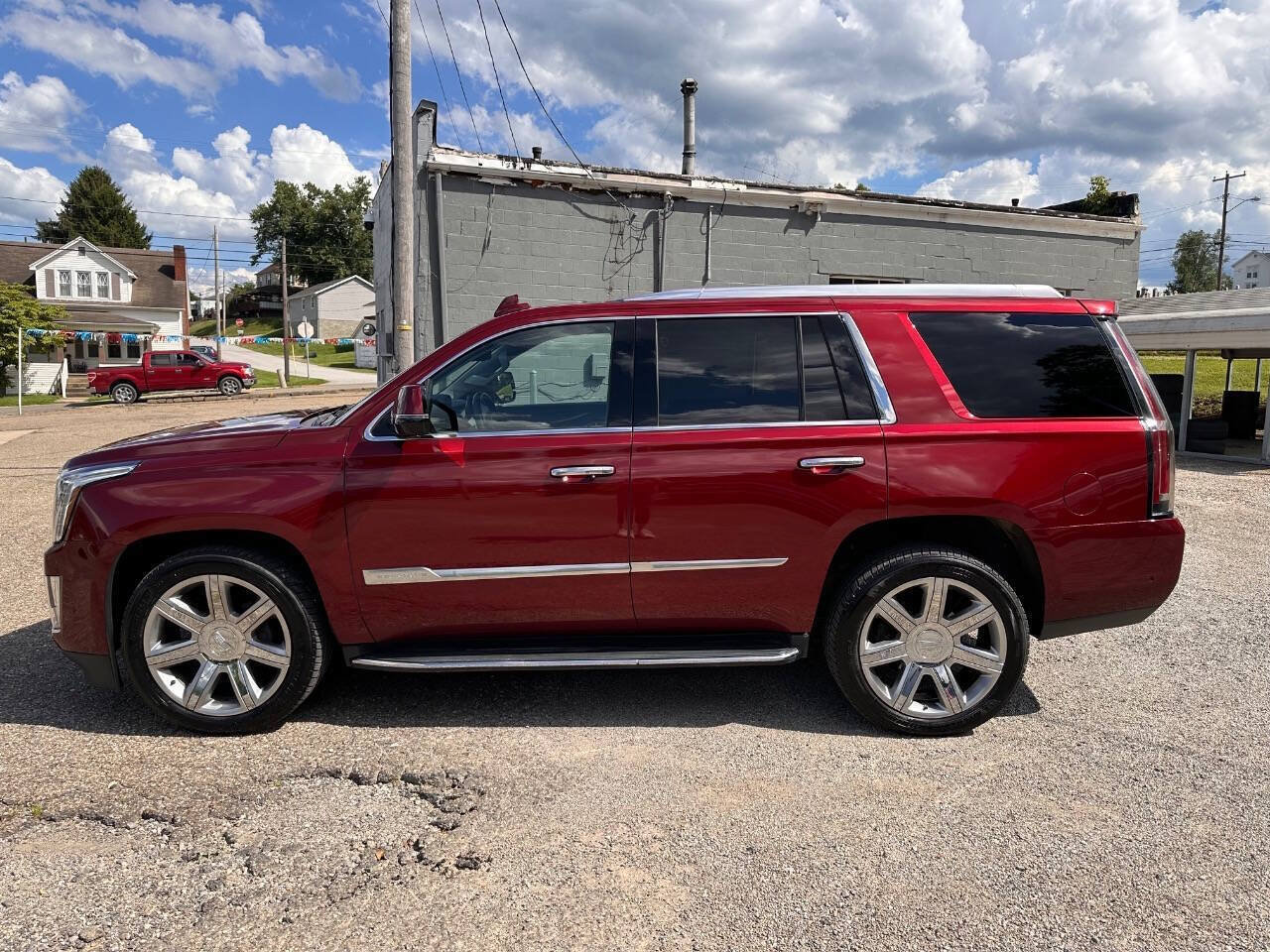 Used 2017 Cadillac Escalade Luxury AWD/4WD image 9