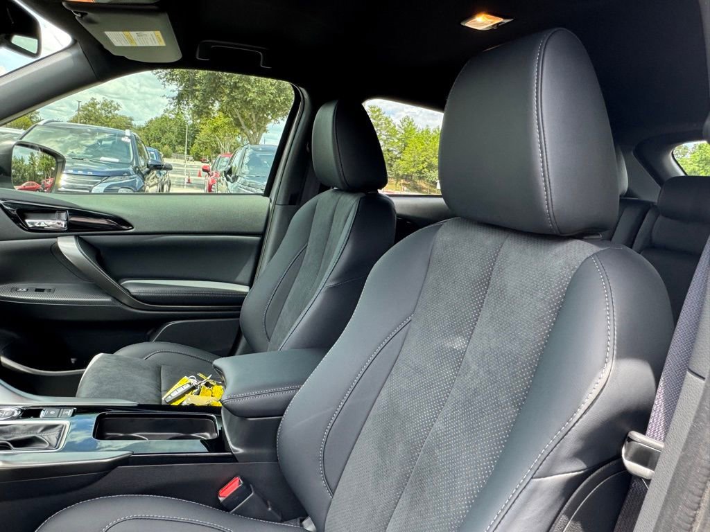 New 2025 Mitsubishi Eclipse Cross Black Edition image 30