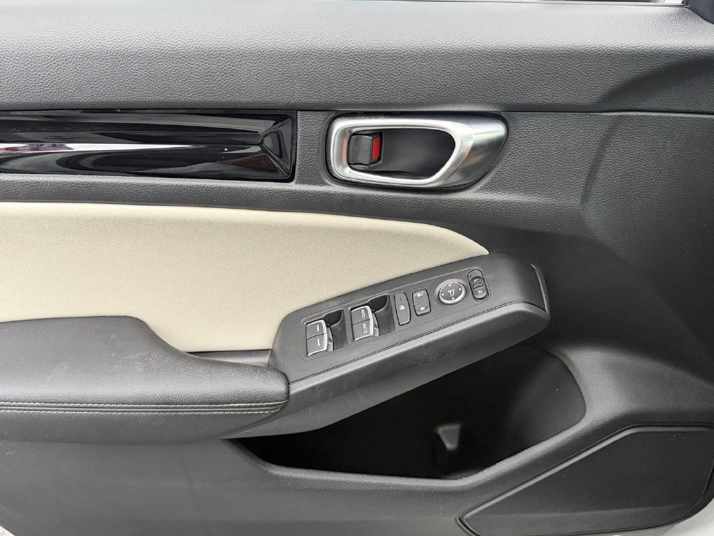 Used 2023 Honda Civic EX-L image 32