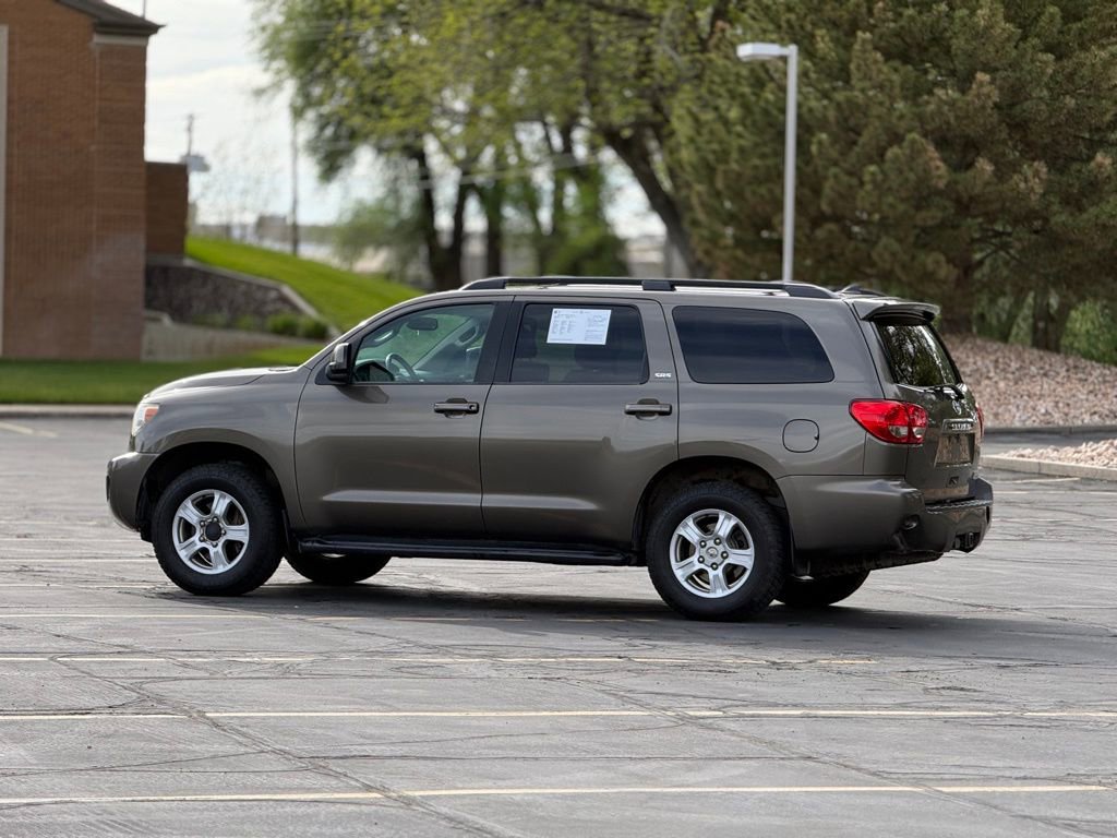Used 2012 Toyota Sequoia SR5 w/ Premium Pkg AWD/4WD image 7