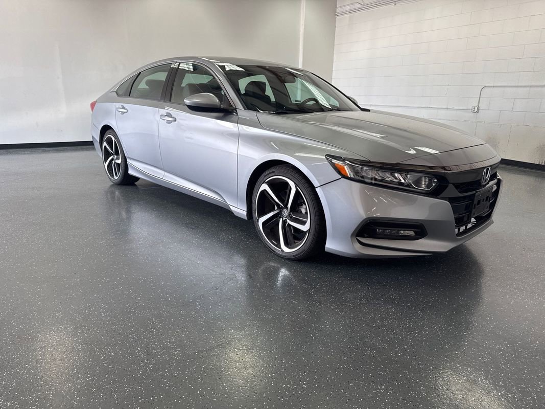 Used 2019 Honda Accord Sport image 2