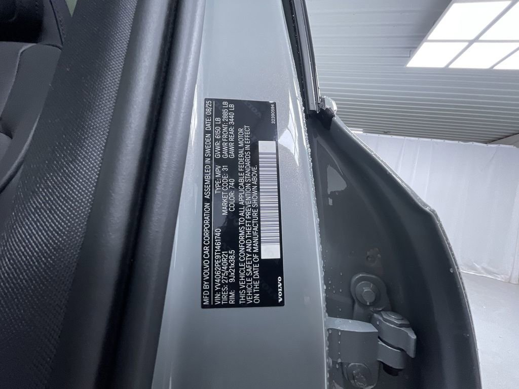 New 2026 Volvo XC90 B6 Plus w/ Protection Package Premier image 26