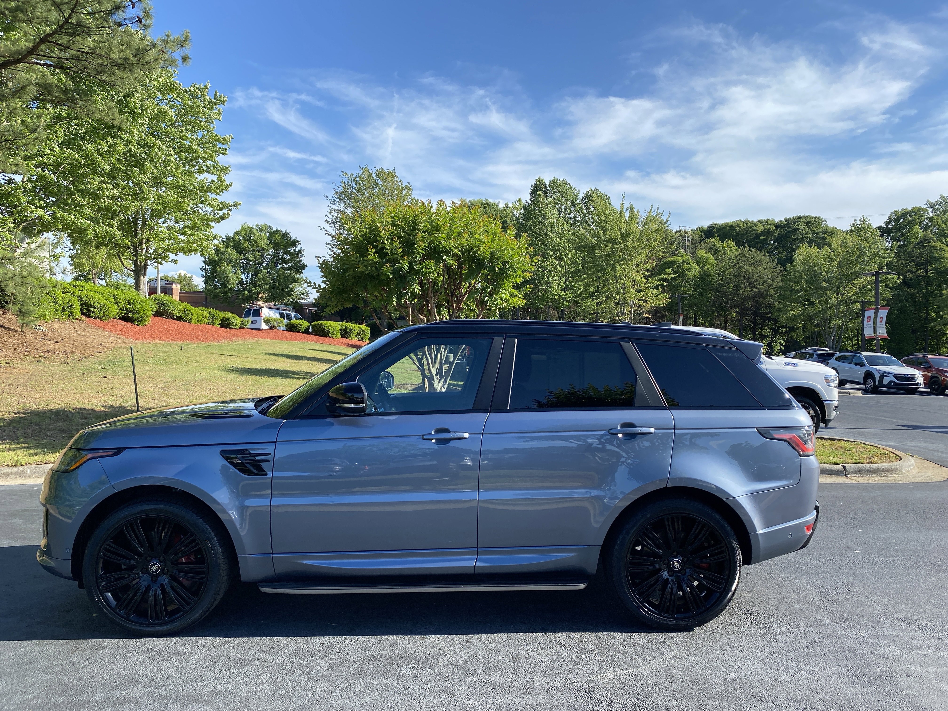 Used 2019 Land Rover Range Rover Sport Supercharged AWD/4WD image 11