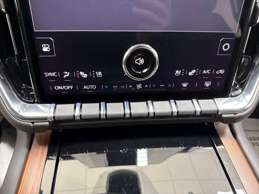 New 2026 GMC Yukon Denali w/ Sun & Power Step Package image 38