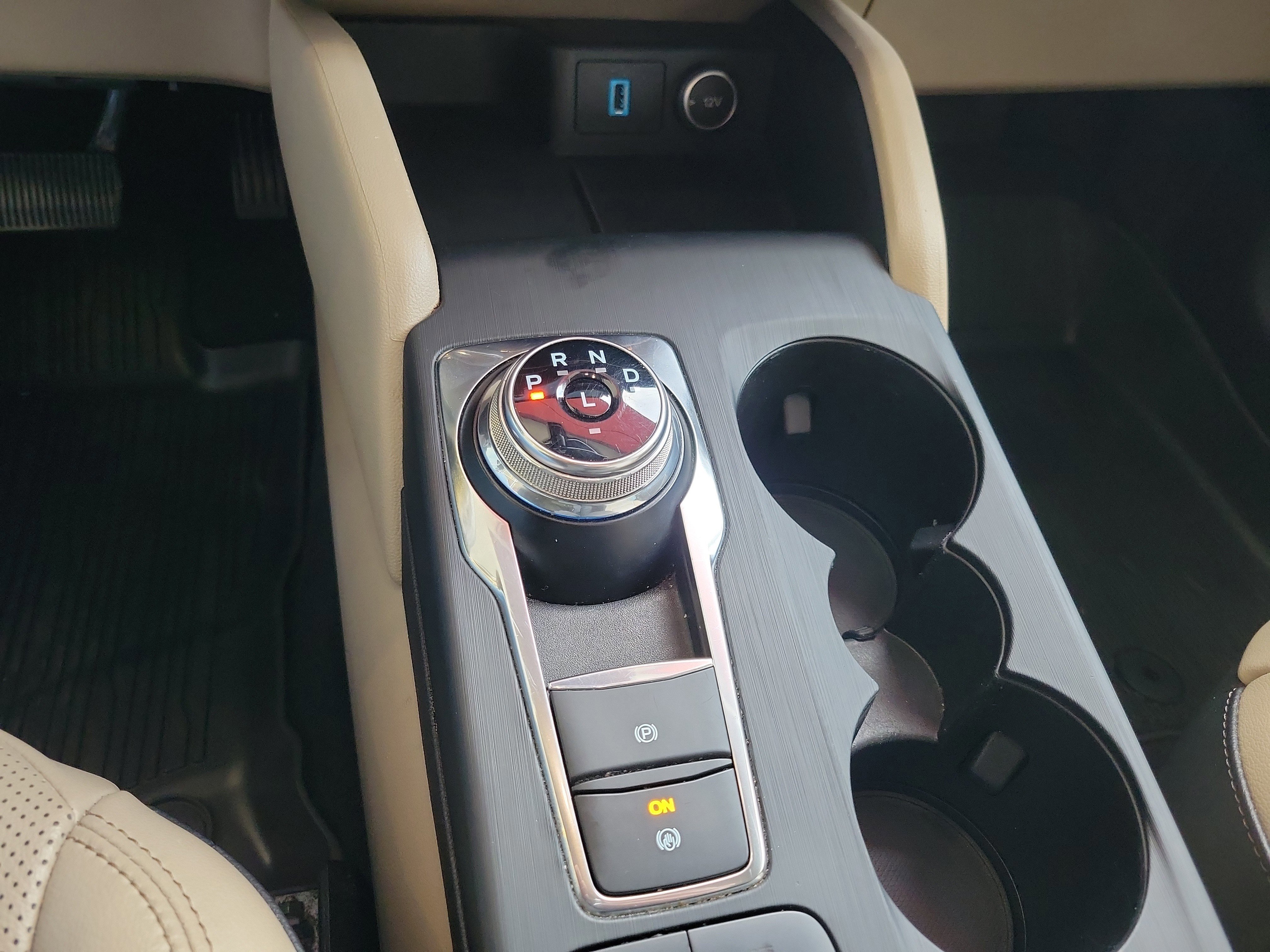 Used 2020 Ford Escape SEL image 14