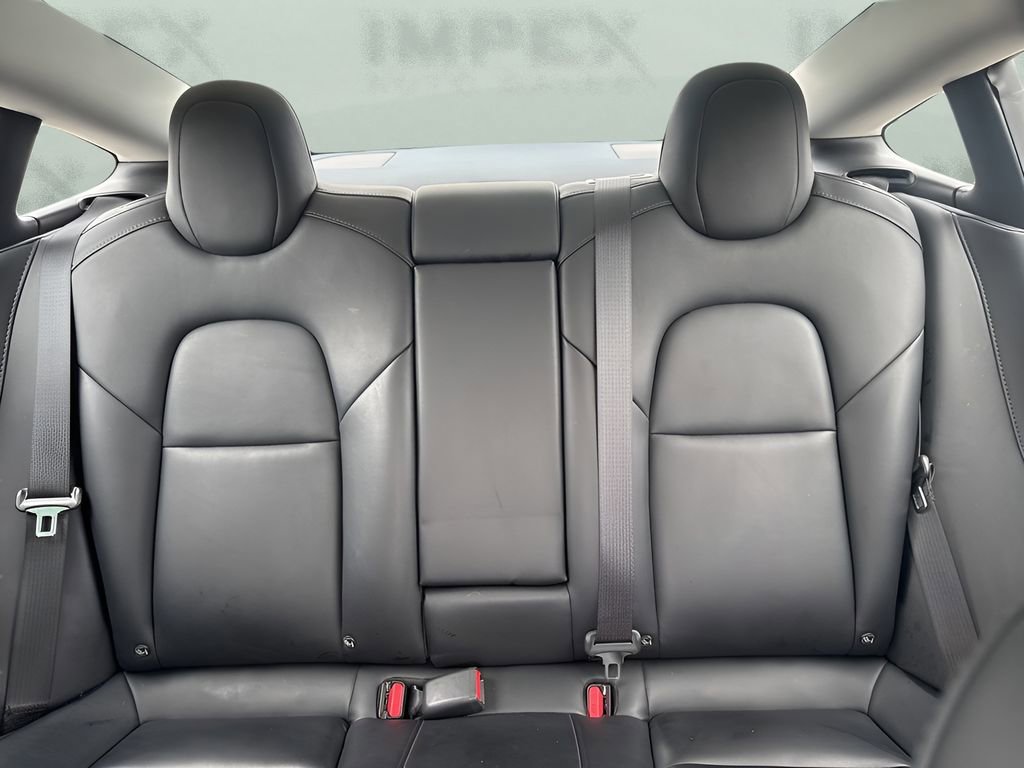 Used 2020 Tesla Model 3 Standard Range Plus image 12