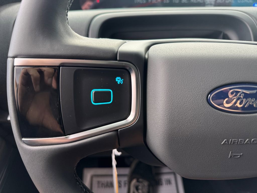 New 2025 Ford Expedition Active image 33