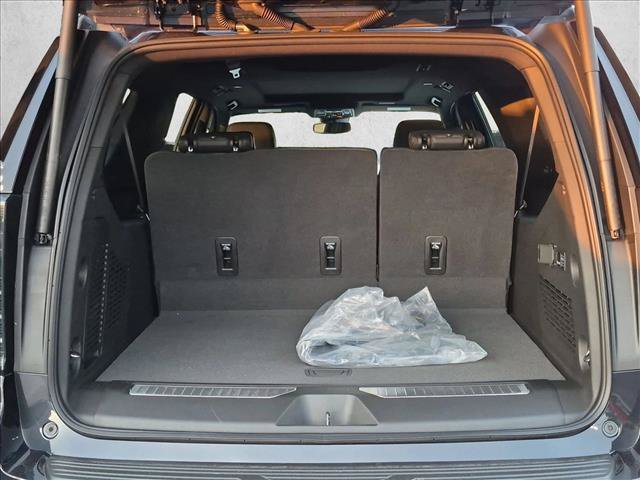 New 2026 Chevrolet Suburban Z71 w/ Comfort Package AWD/4WD image 6