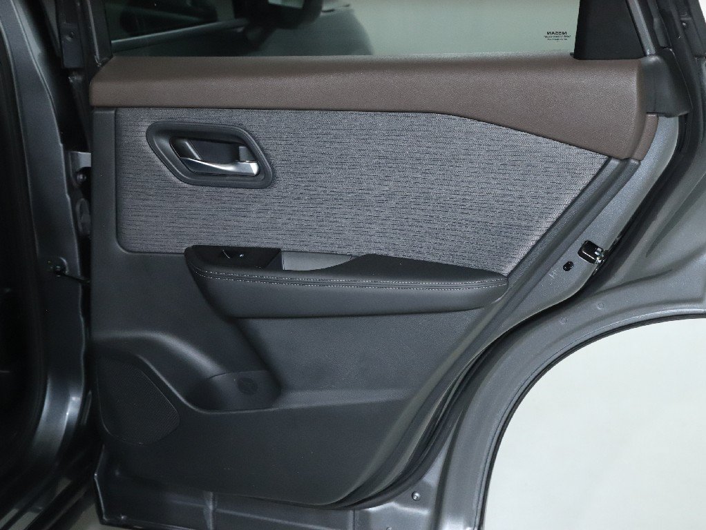 Certified 2023 Nissan Rogue SV AWD/4WD image 33