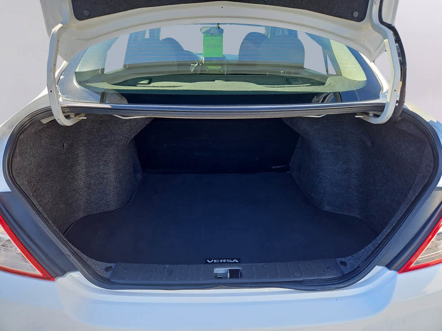 Used 2017 Nissan Versa S Plus image 26