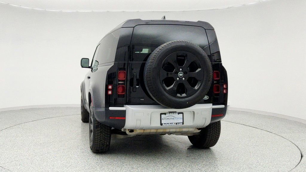 Used 2023 Land Rover Defender 90 SE image 6