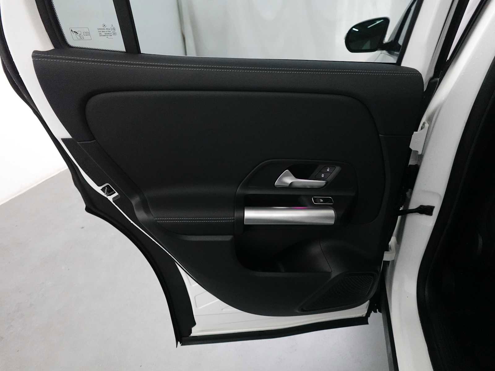 Used 2023 Mercedes-Benz GLA 250 4MATIC image 23
