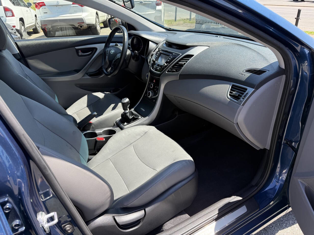 Used 2014 Hyundai Elantra Sport FWD image 13