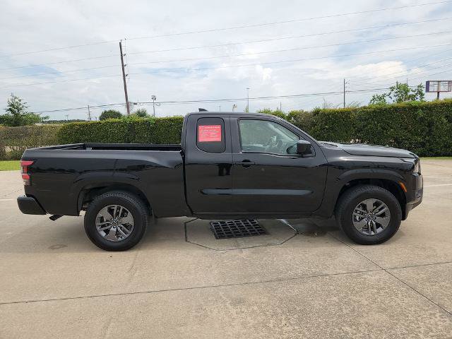 Certified 2025 Nissan Frontier SV RWD image 4