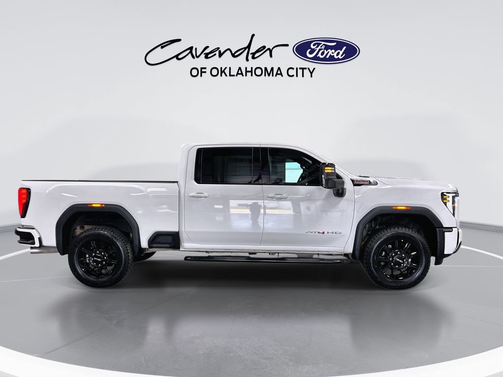 Used 2025 GMC Sierra 2500 AT4 AWD/4WD image 9