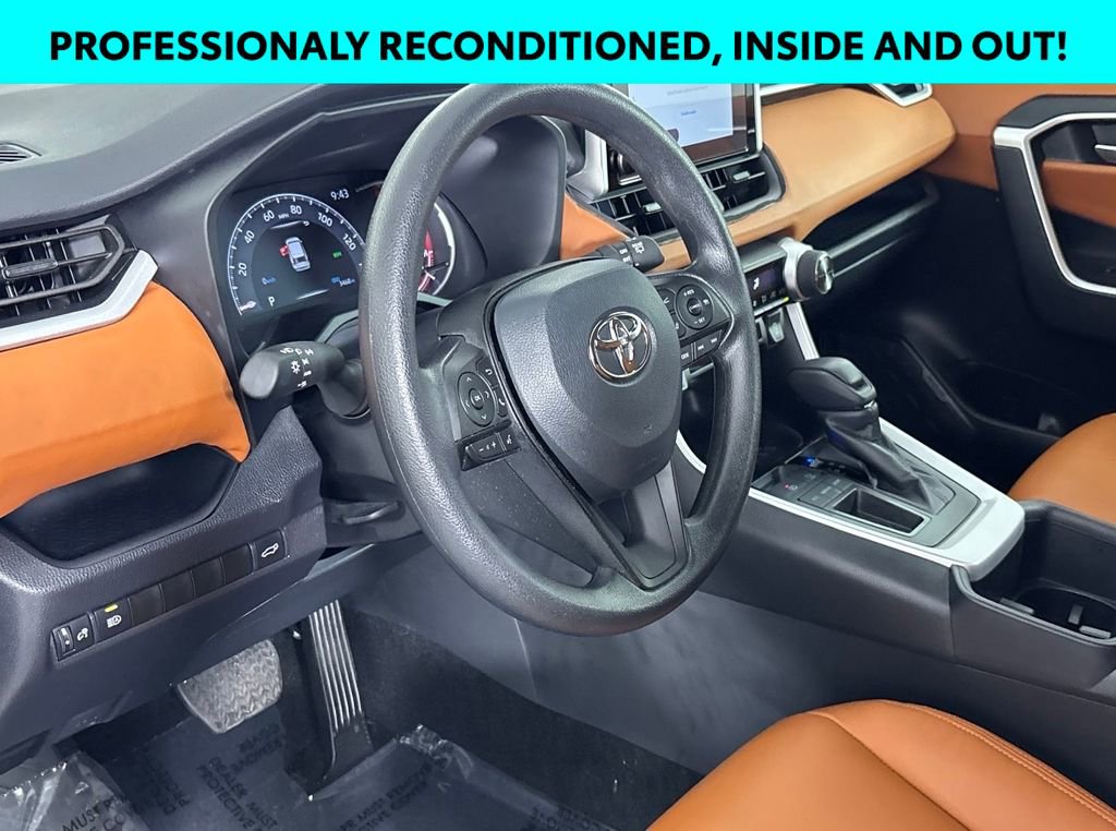 Certified 2025 Toyota RAV4 XLE w/ Convenience Package image 7