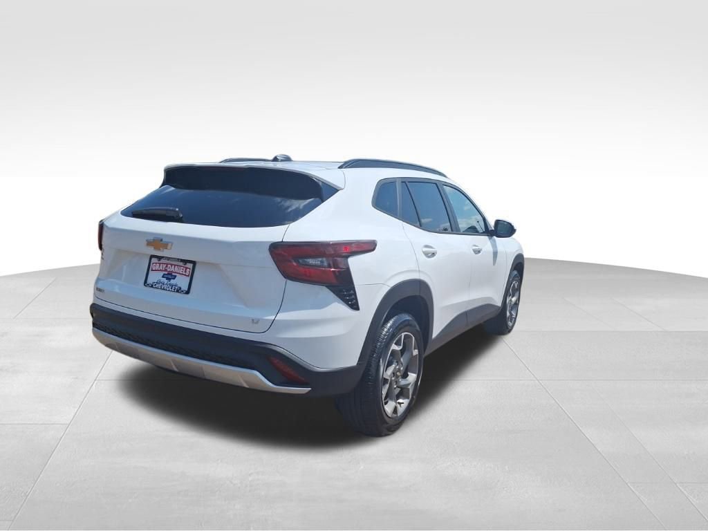 New 2026 Chevrolet Trax LT w/ Driver Confidence Package image 4