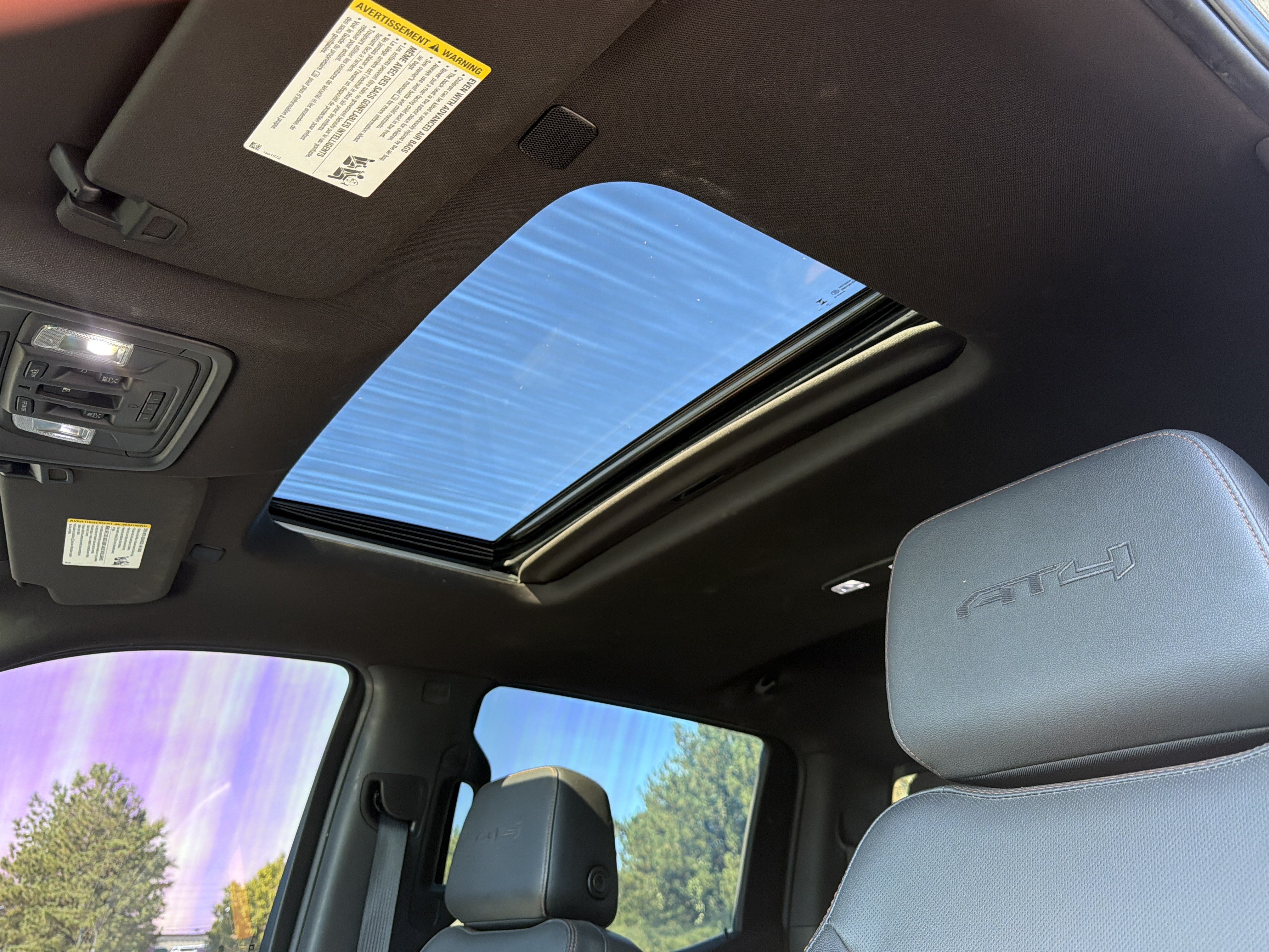 Used 2022 GMC Sierra 1500 AT4 w/ AT4 Premium Package AWD/4WD image 69