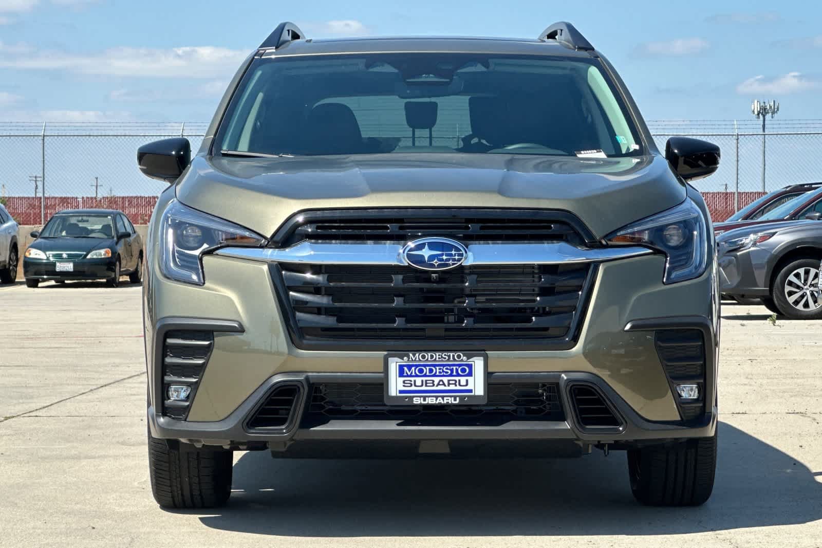 New 2026 Subaru Ascent Limited w/ Popular Package #2 AWD/4WD image 8