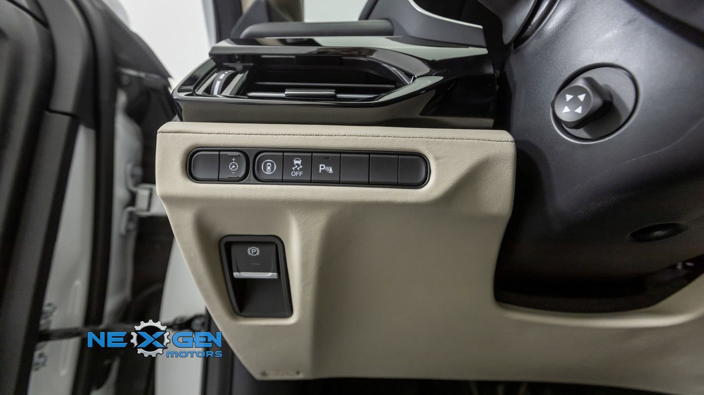 Used 2025 Acura MDX w/ Technology Package image 13