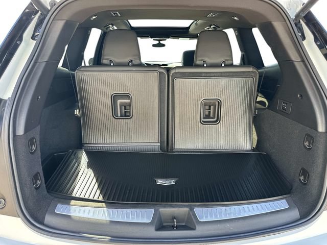 Certified 2024 Cadillac XT6 Luxury w/ LPO, Floor Liner Package AWD/4WD image 9