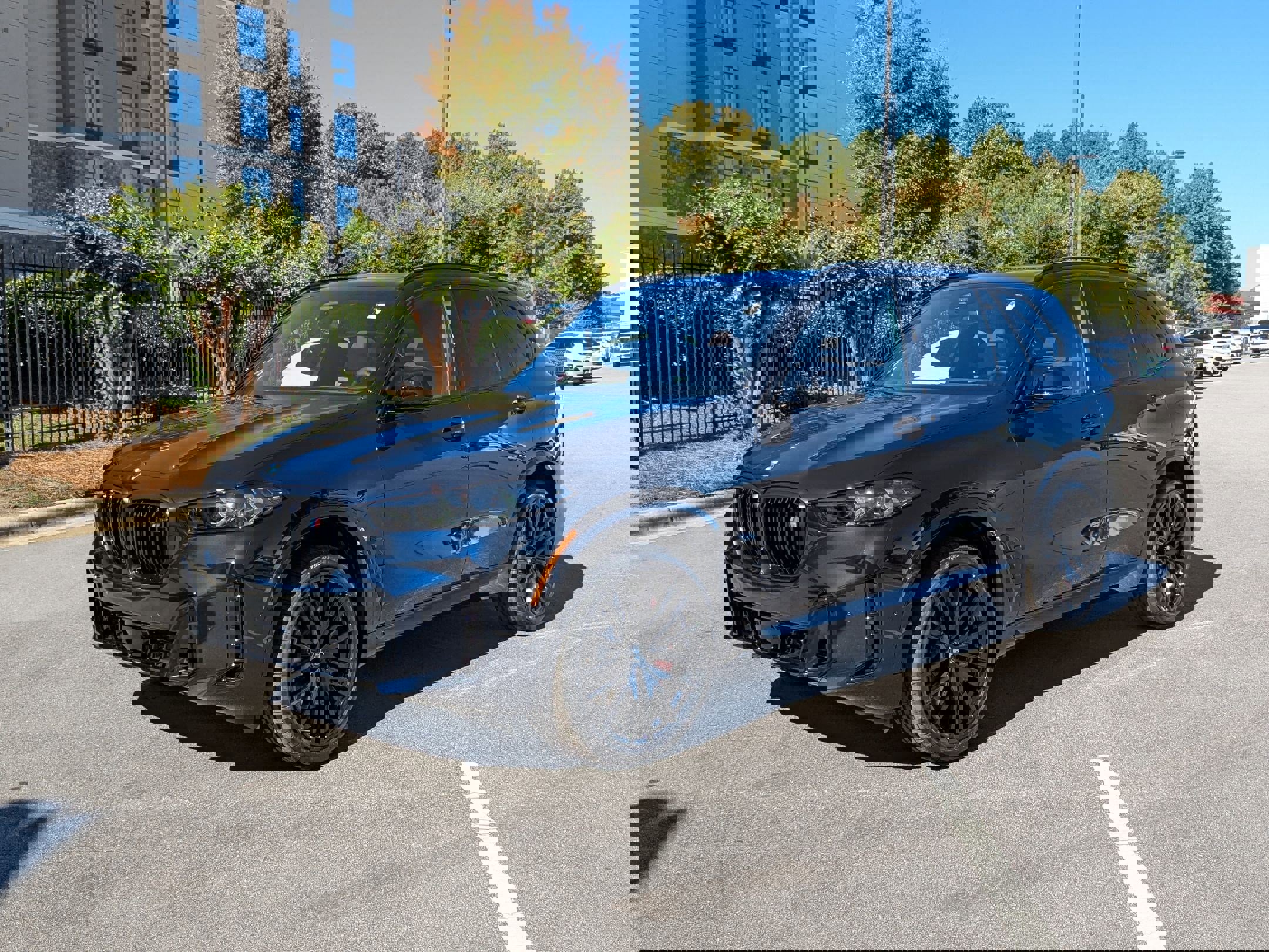 New 2026 BMW X5 M60i w/ Executive Package image 7