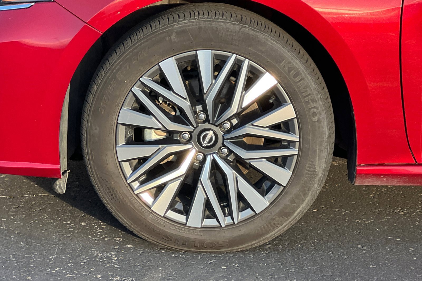 Used 2024 Nissan Altima 2.5 SV image 27