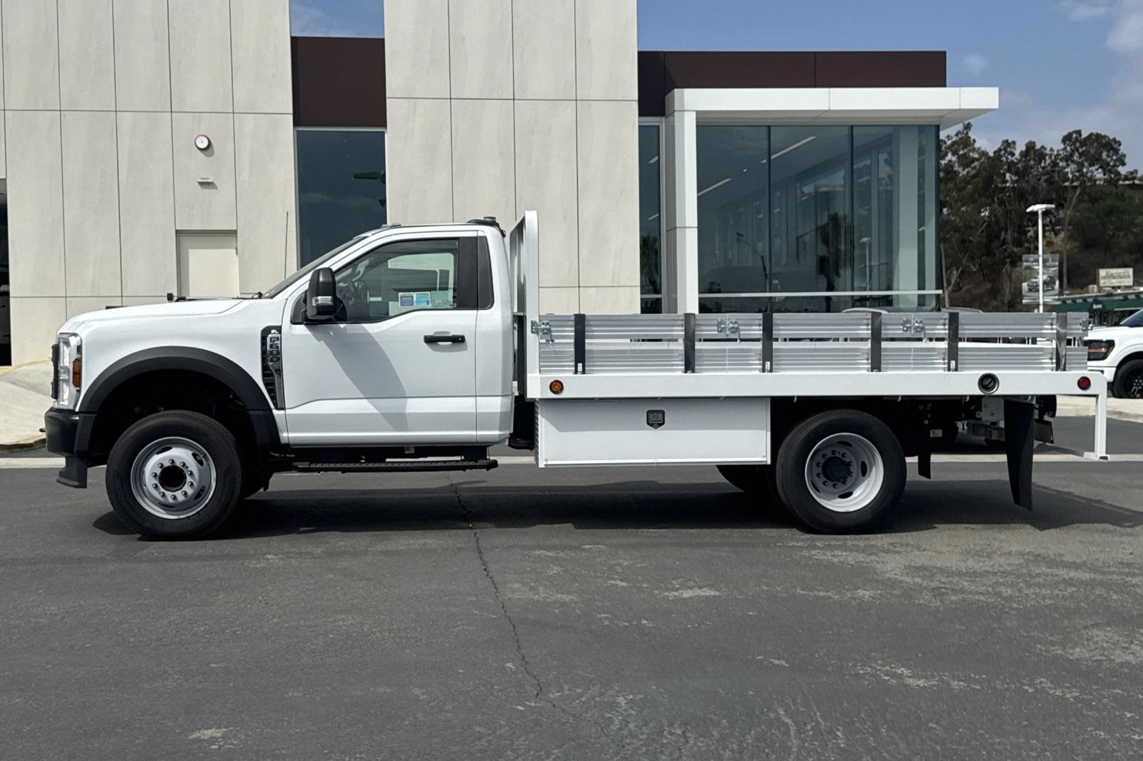 New 2026 Ford F600 2WD Regular Cab Super Duty image 6