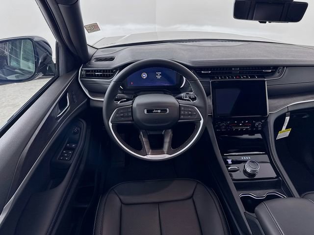 New 2025 Jeep Grand Cherokee Limited w/ Luxury Tech Group II image 26
