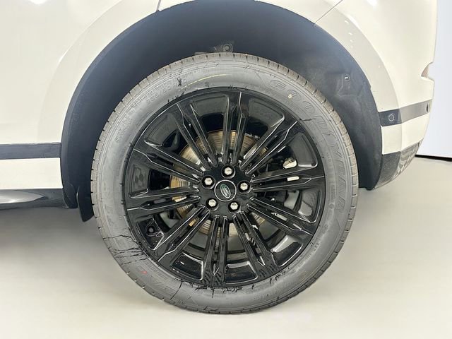 Used 2026 Land Rover Range Rover Evoque Dynamic SE AWD/4WD image 29