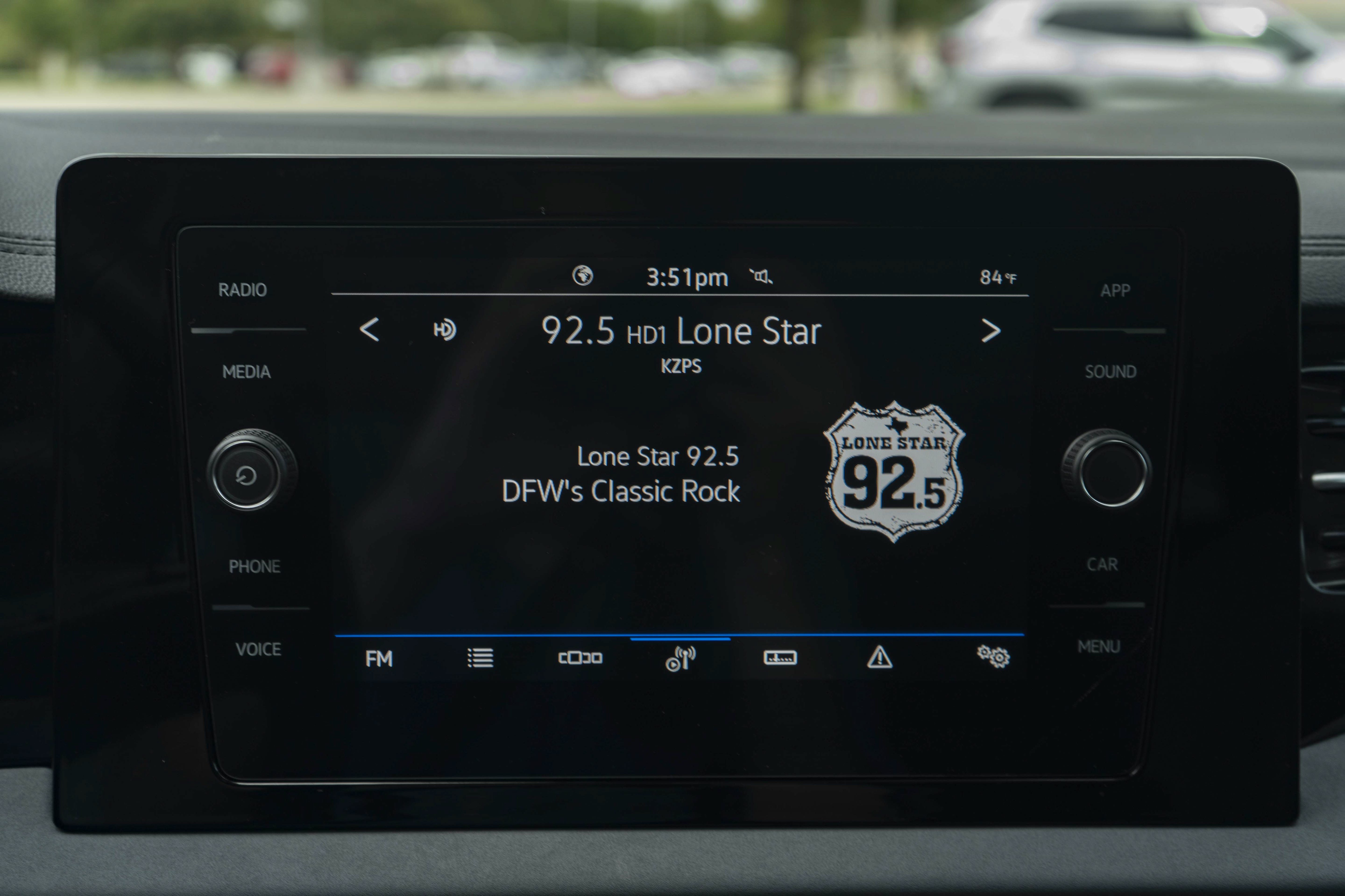 Used 2026 Volkswagen Jetta SE FWD image 29